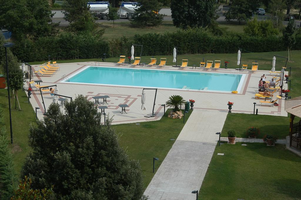 Park Hotel Ripaverde บอร์โก ซาน ลอเรนโซ ภายนอก รูปภาพ